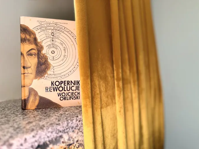 Książka Kopernik Rewolucje na tle żółtych zasłon